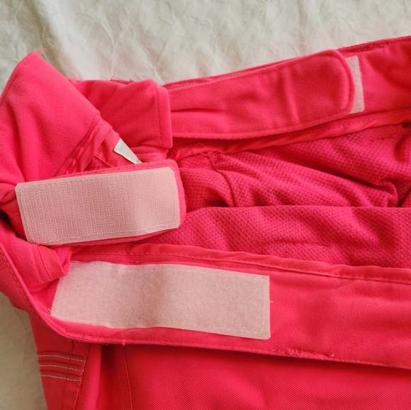 Aperture hot pink snowboard pants - Picture 13 of 15